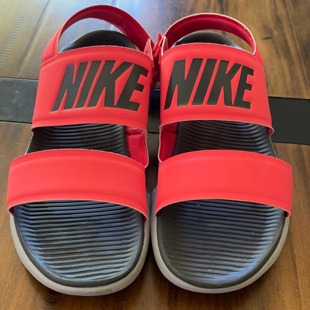 Nike Tanjun sandals size 8